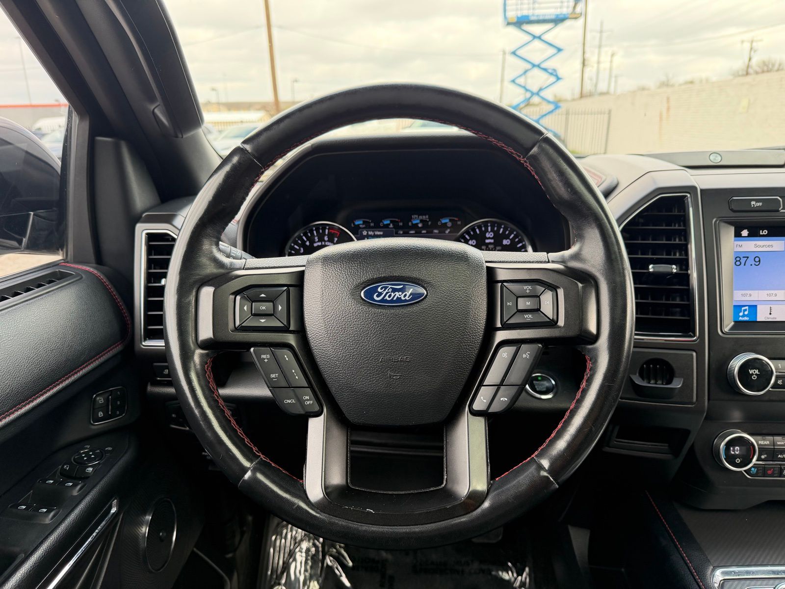 2019 Ford Expedition thumbnail 14