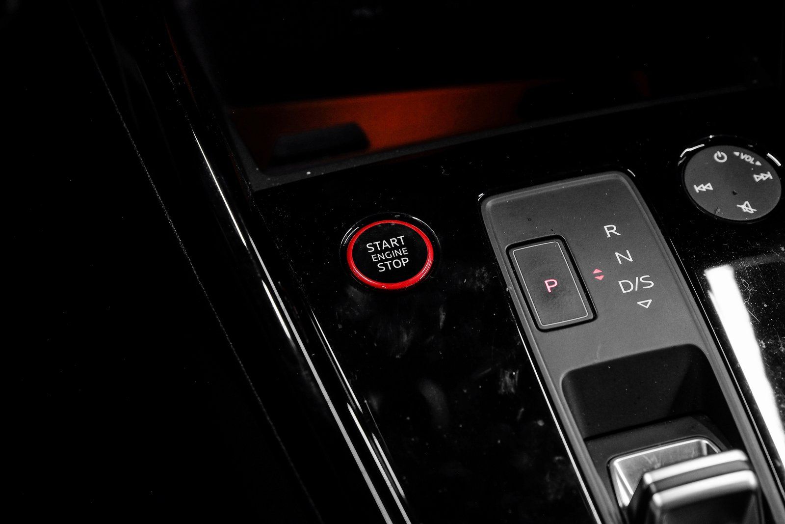 2024 Audi RS 3 Base - Photo 29
