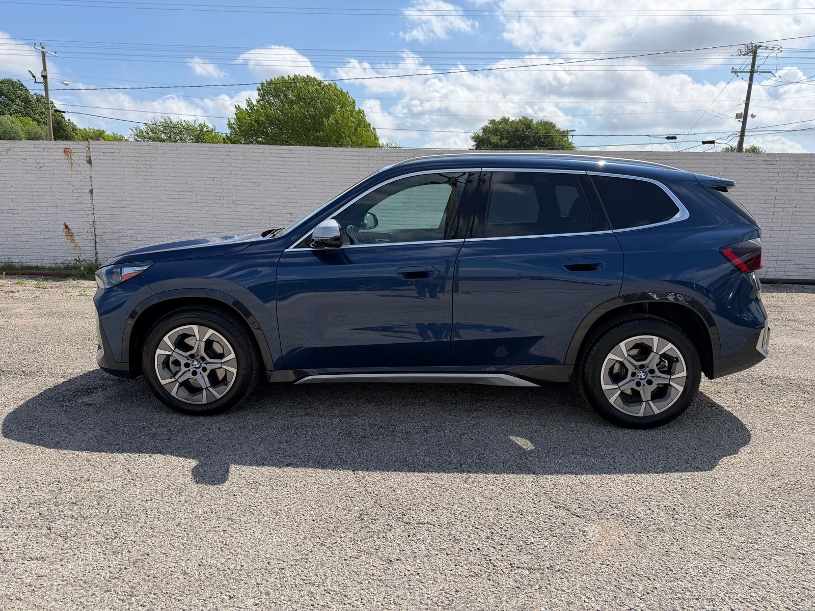 2023 BMW X1 28i - Photo 3