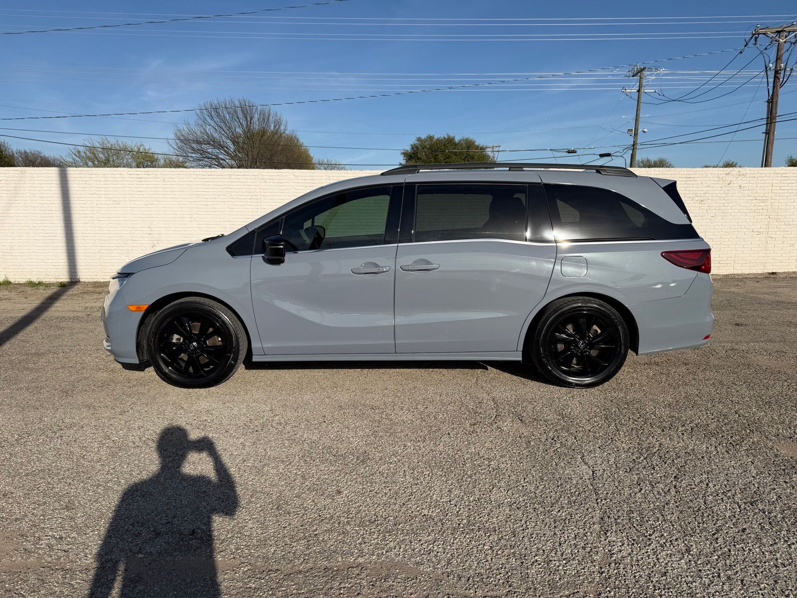 2023 Honda Odyssey - Image 3