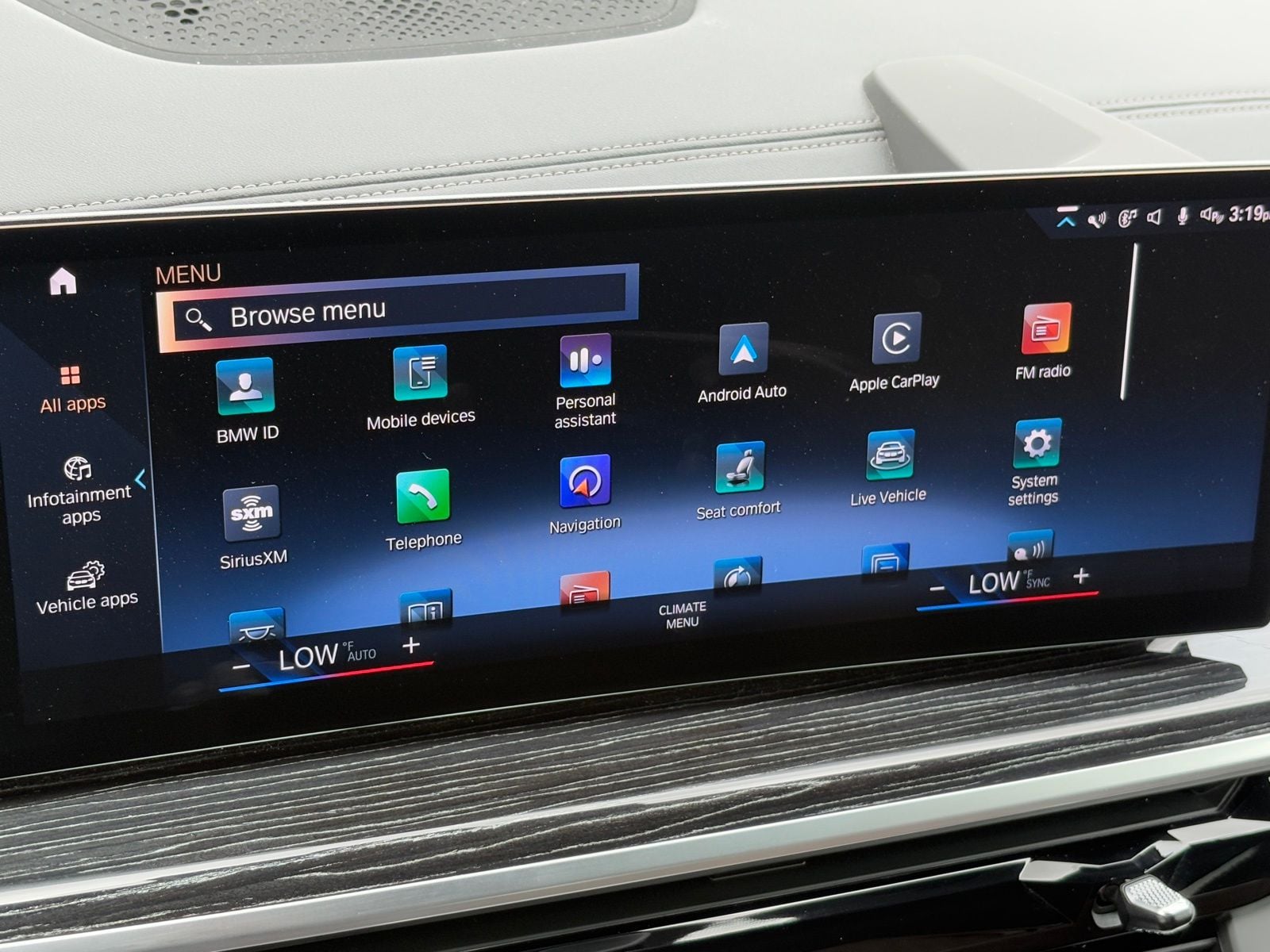 2023 BMW X7 thumbnail 32