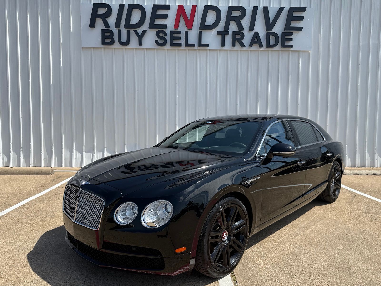 2018 Bentley Flying Spur V8's photo
