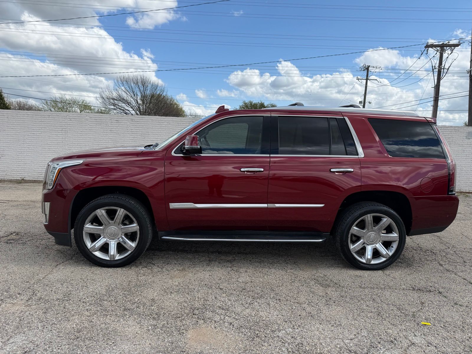 2017 CADILLAC Escalade - Image 3