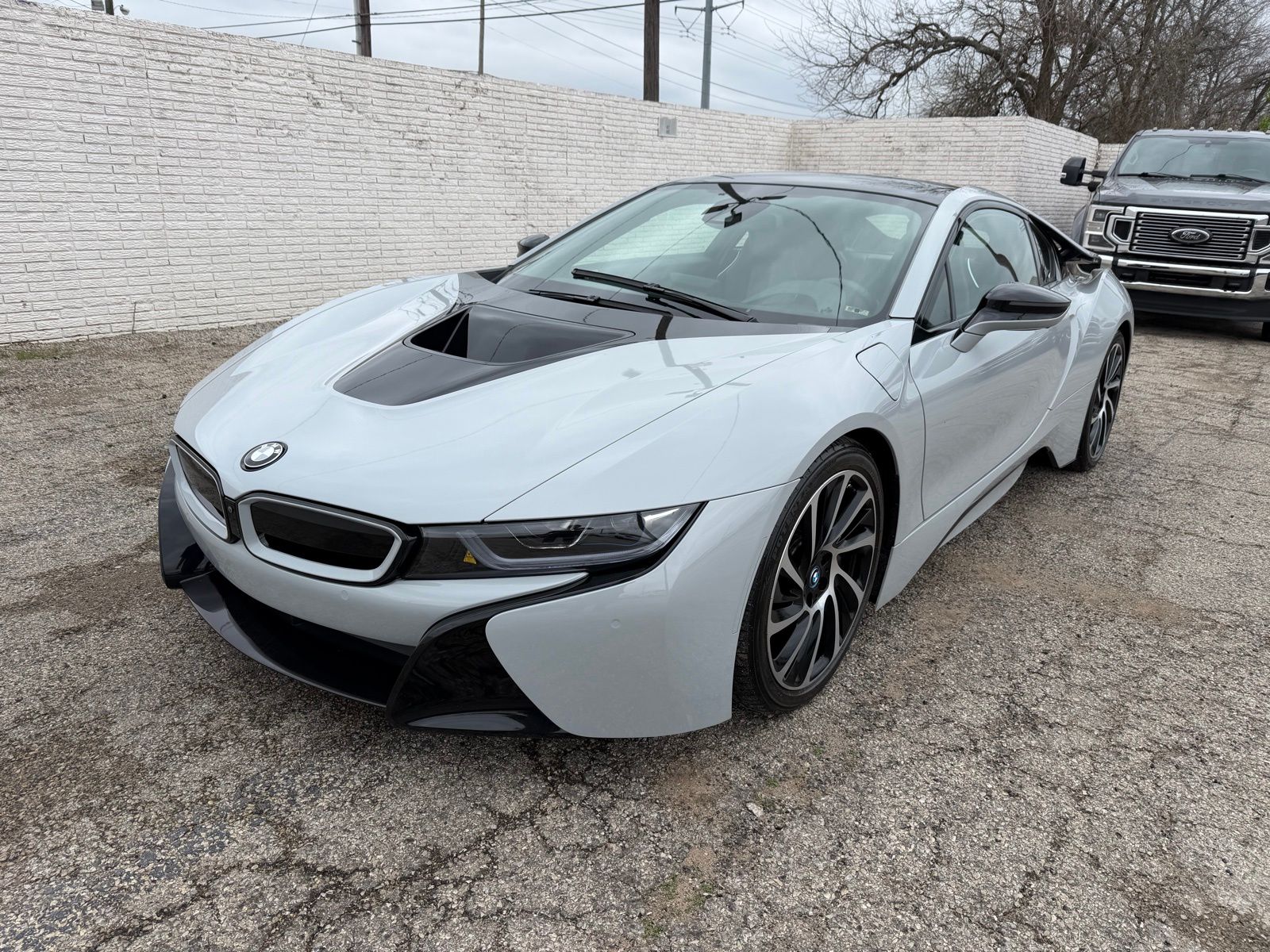2016 BMW i8 - Image 1