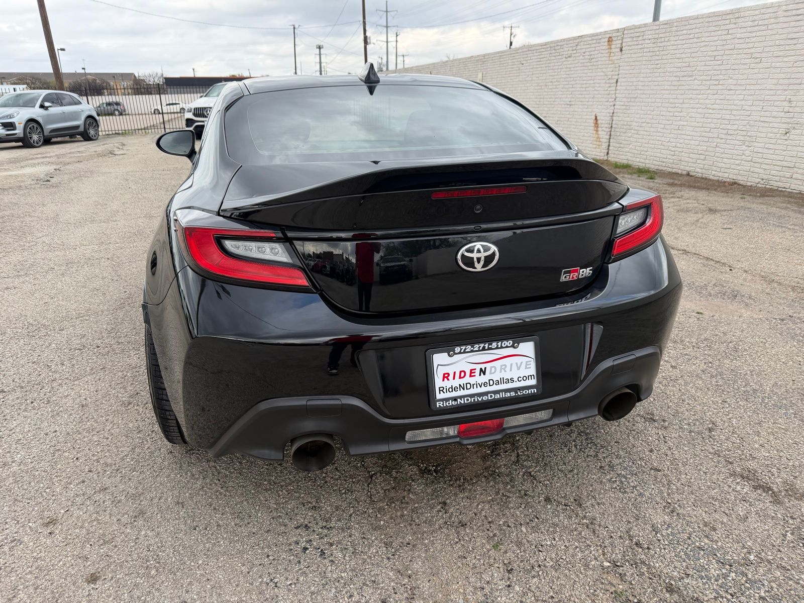 2023 Toyota GR86 thumbnail 6