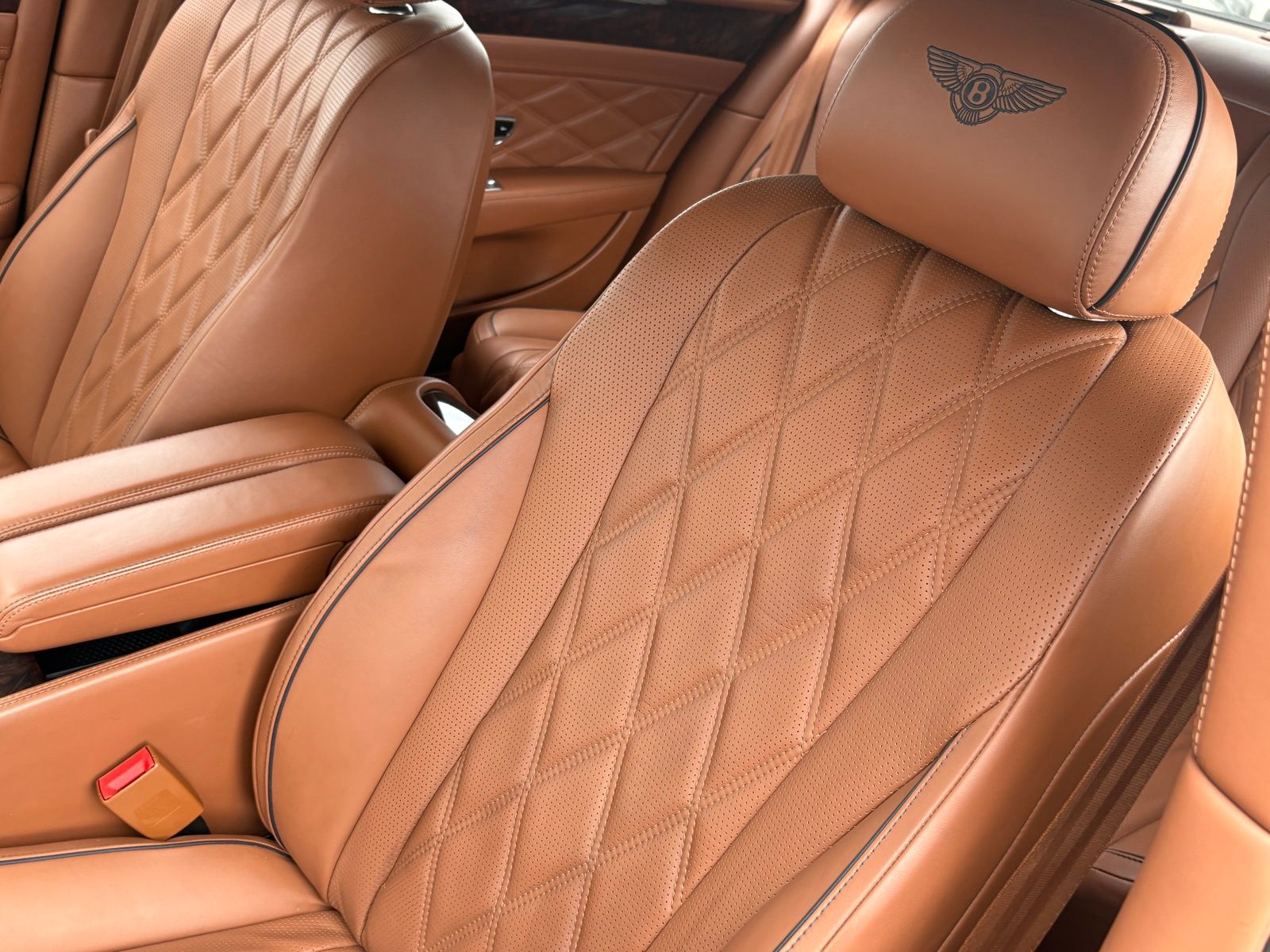 2016 Bentley Flying Spur thumbnail 34