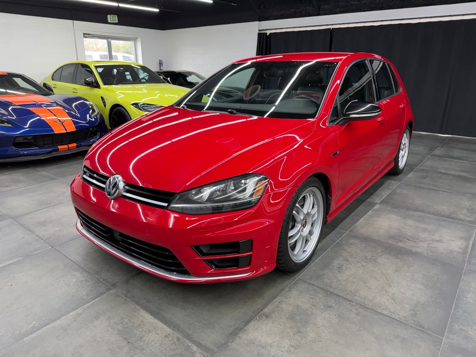 2017 Volkswagen Golf R R's photo