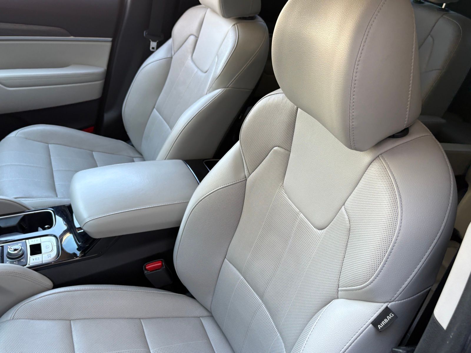 2021 Kia Telluride thumbnail 37