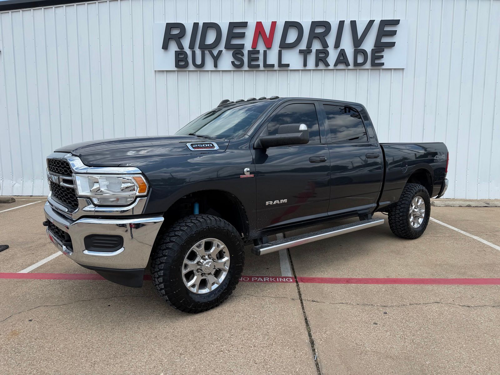 2019 RAM 2500 Tradesman 4X4 Crew Cab SWB's photo