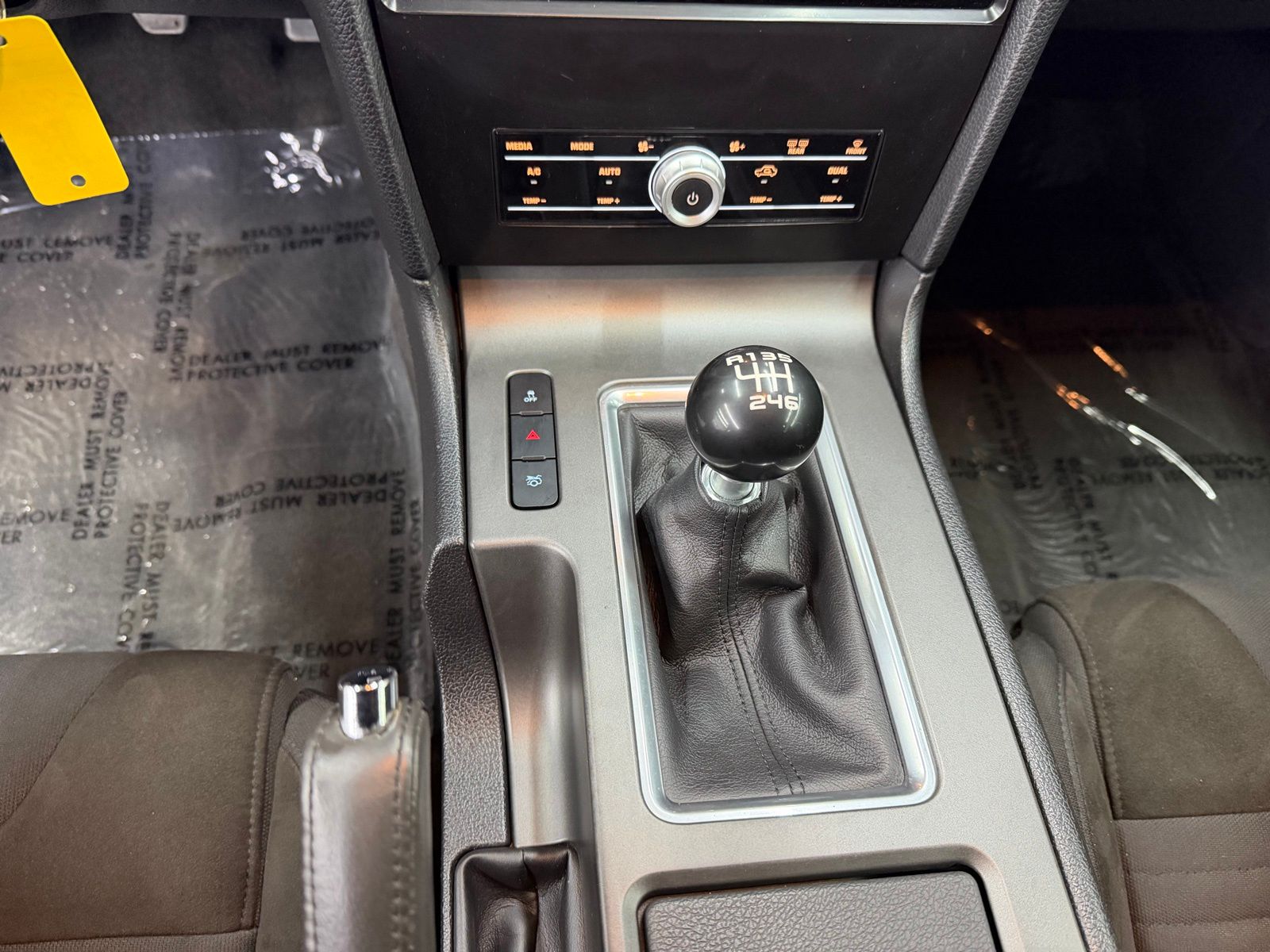 2012 Ford Mustang thumbnail 16