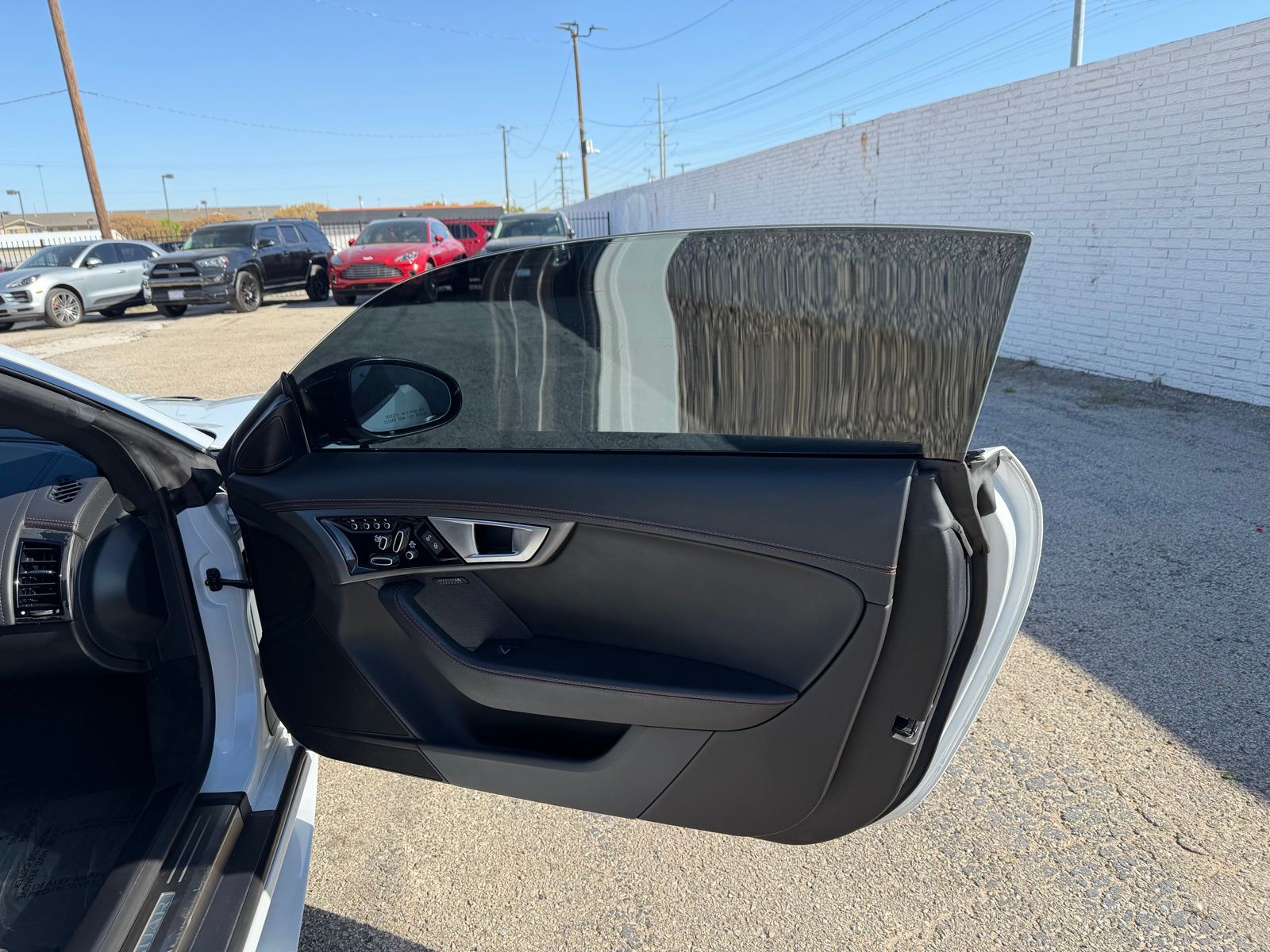 2016 Jaguar F-TYPE thumbnail 24