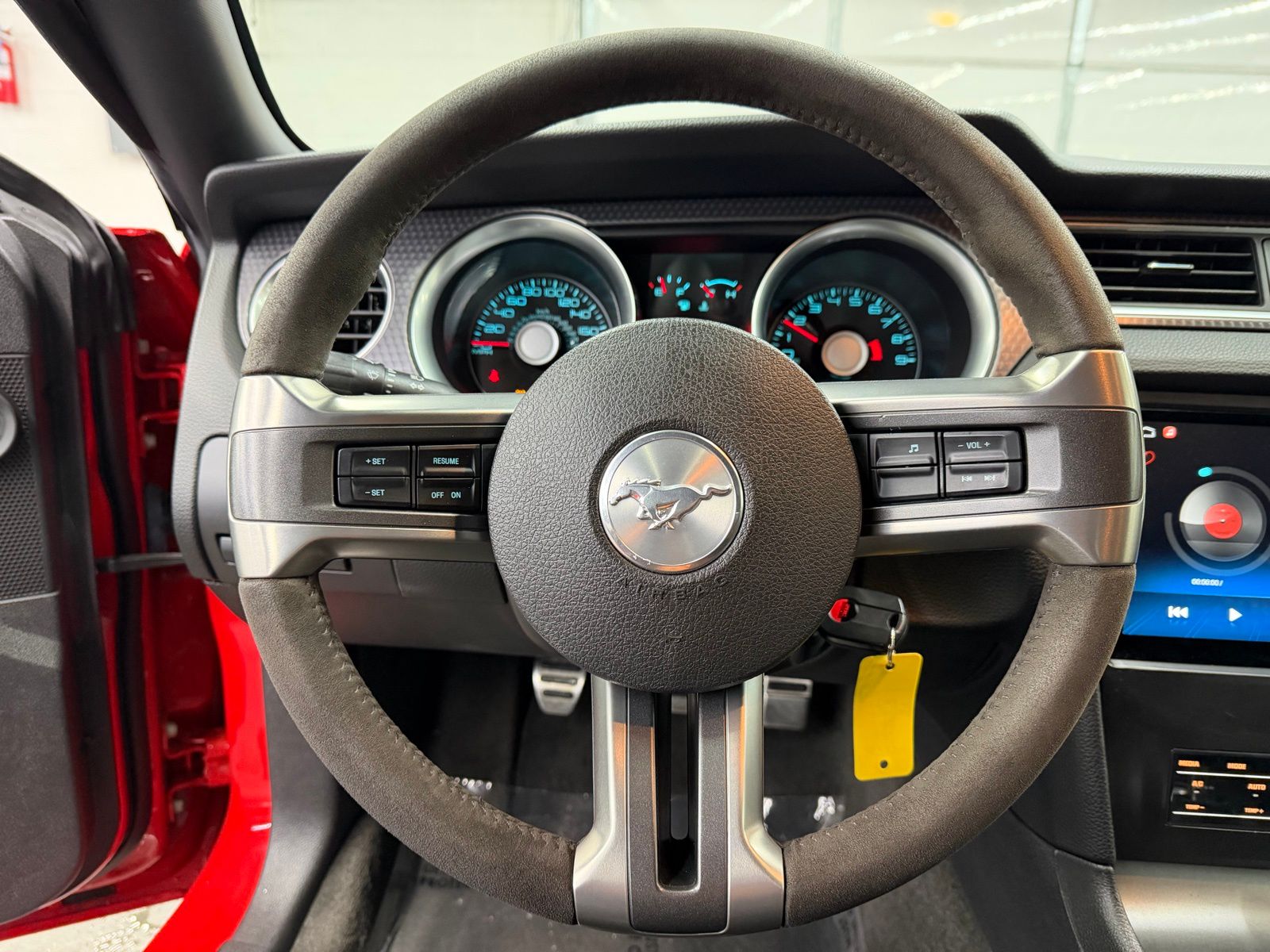 2012 Ford Mustang thumbnail 14