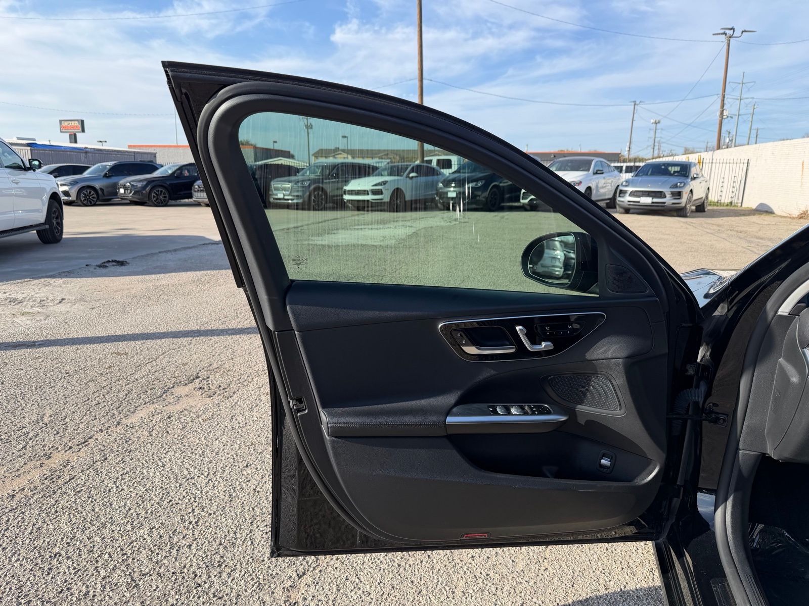 2022 Mercedes-Benz C-Class thumbnail 21