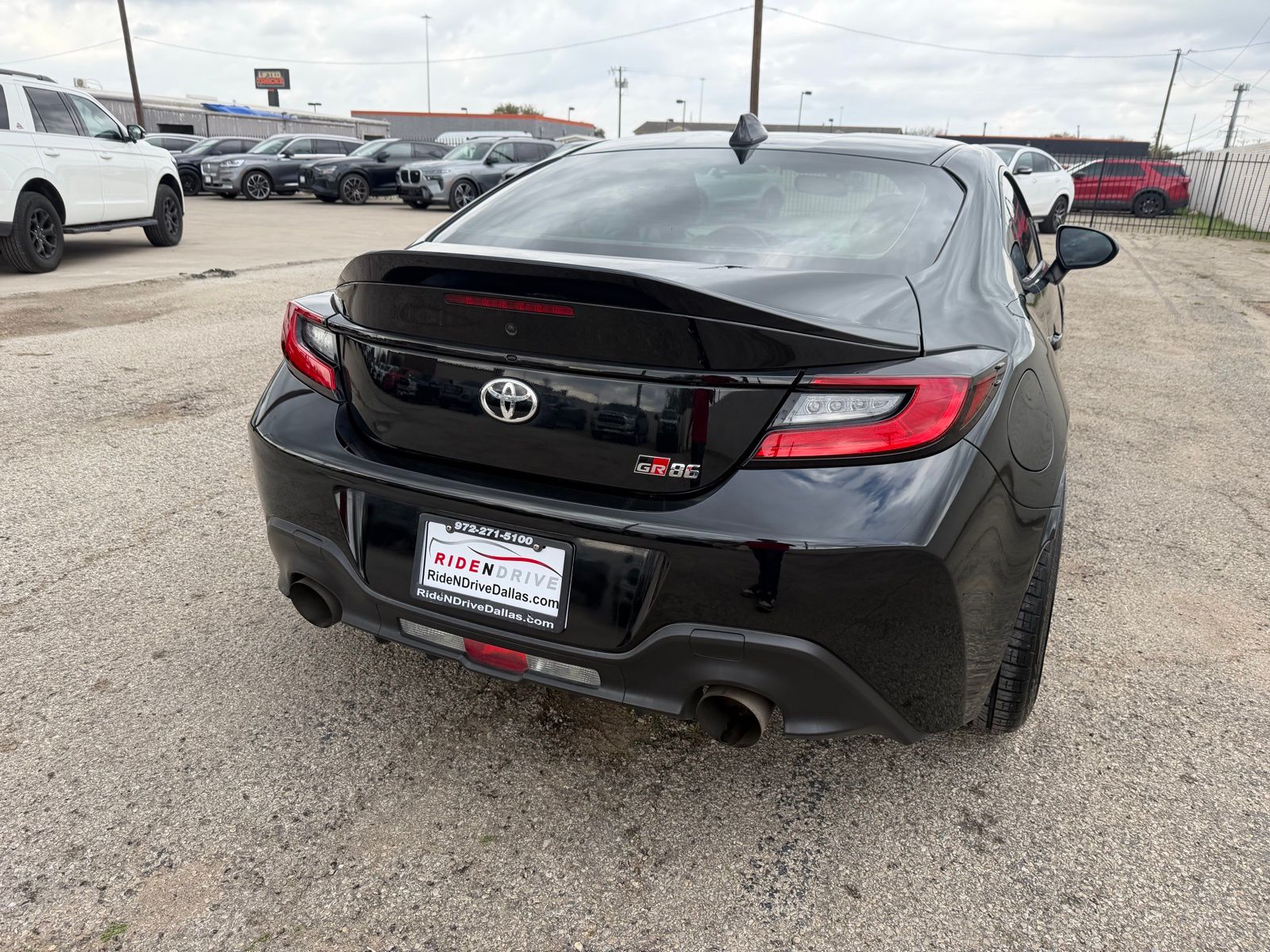 2023 Toyota GR86 thumbnail 7