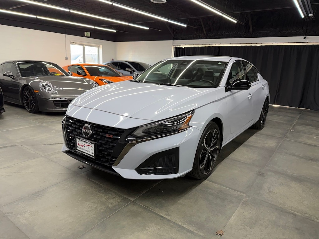 Used 2024 Nissan Altima 2.5 SR Sedan
