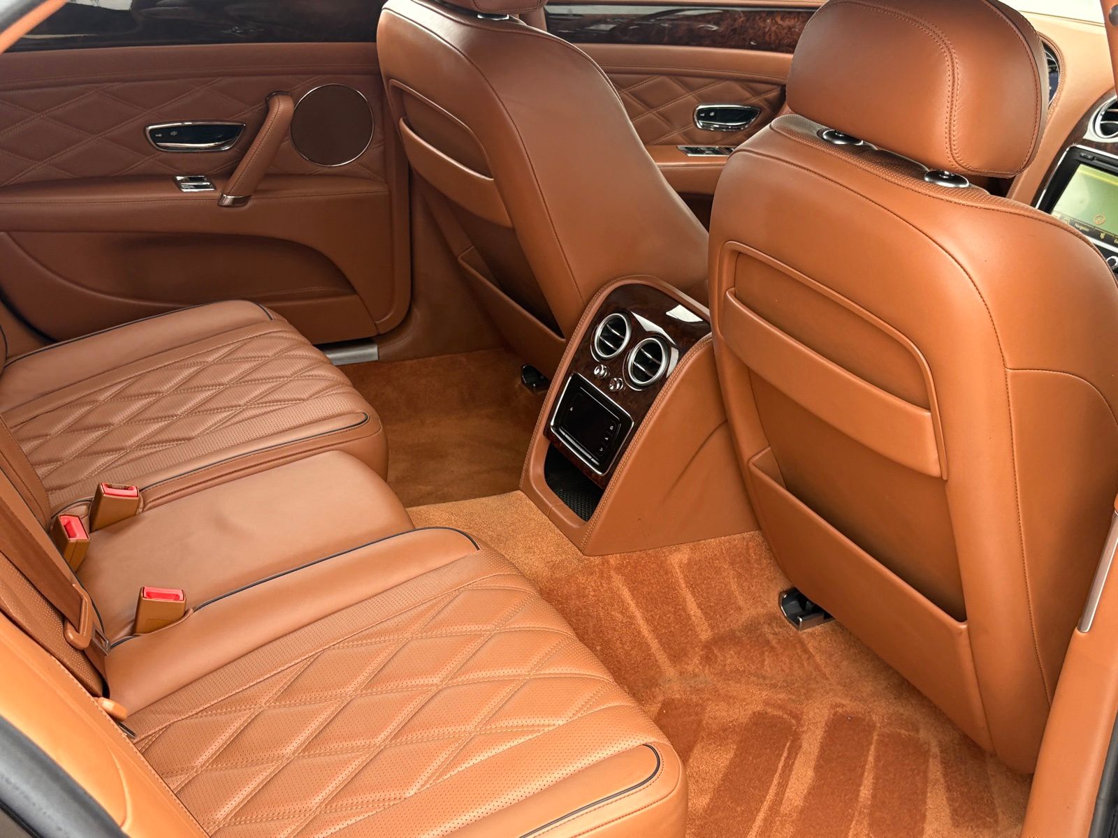 2016 Bentley Flying Spur thumbnail 42
