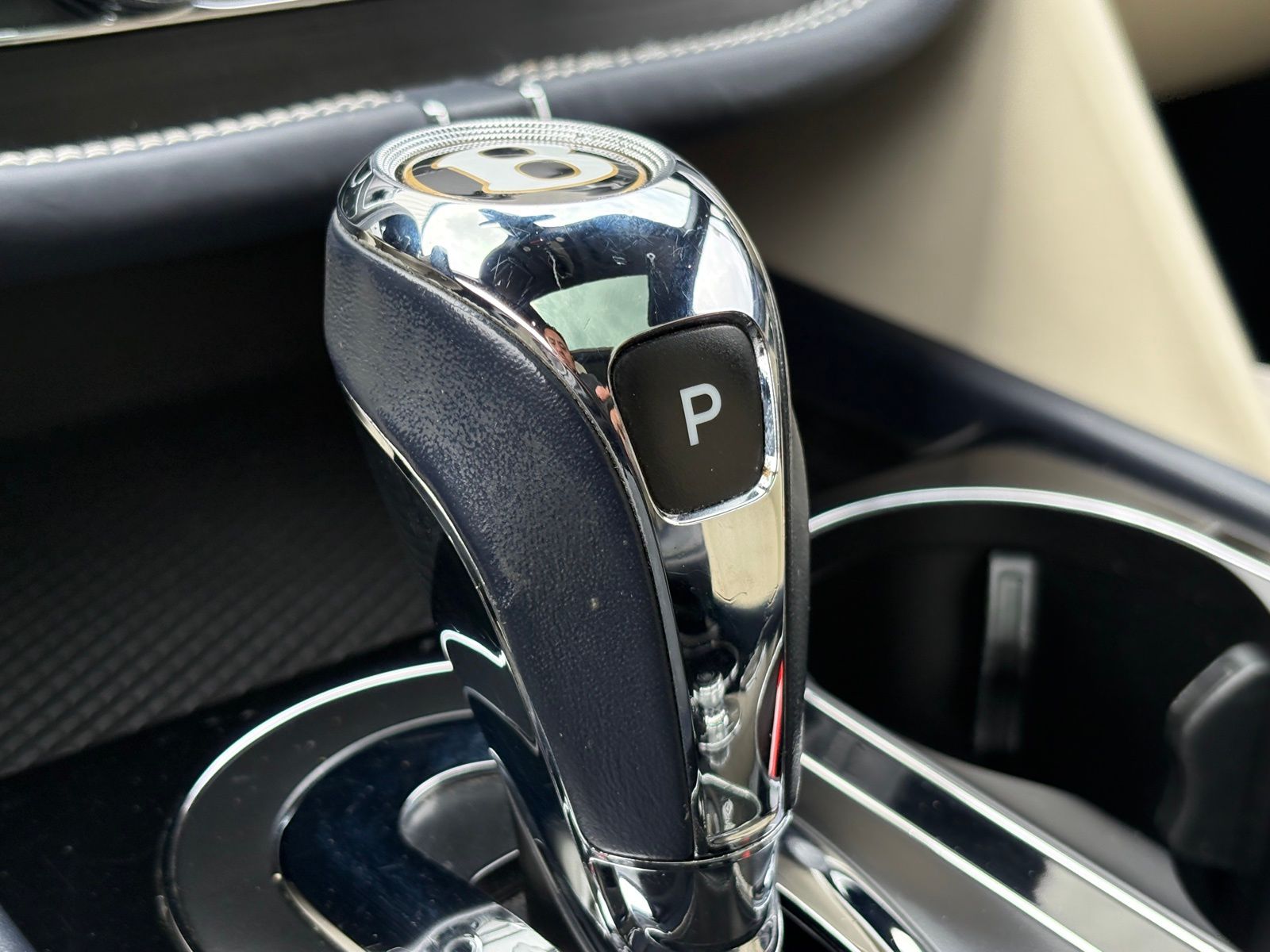 2019 Bentley Bentayga thumbnail 29