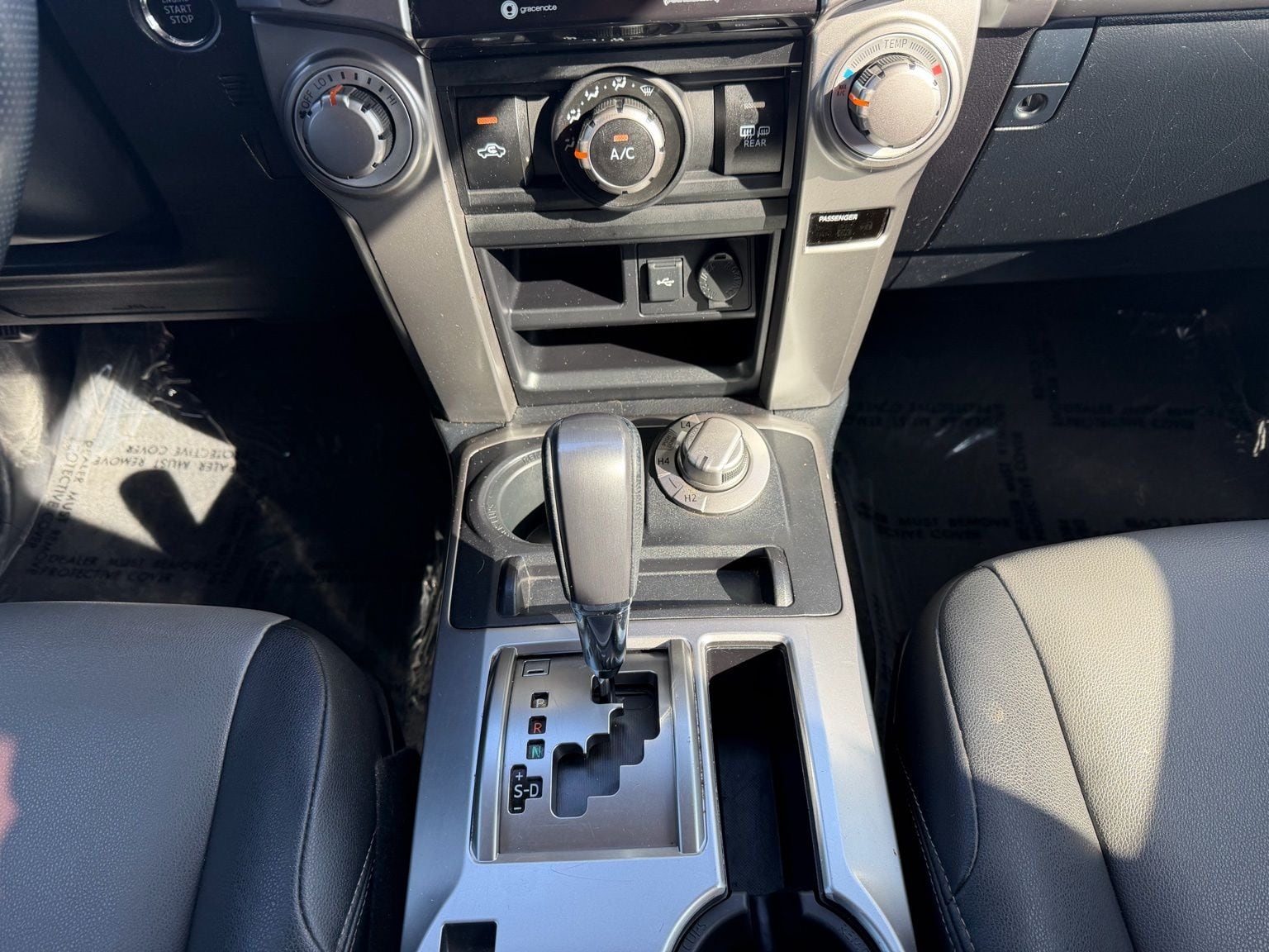 2020 Toyota 4Runner thumbnail 17