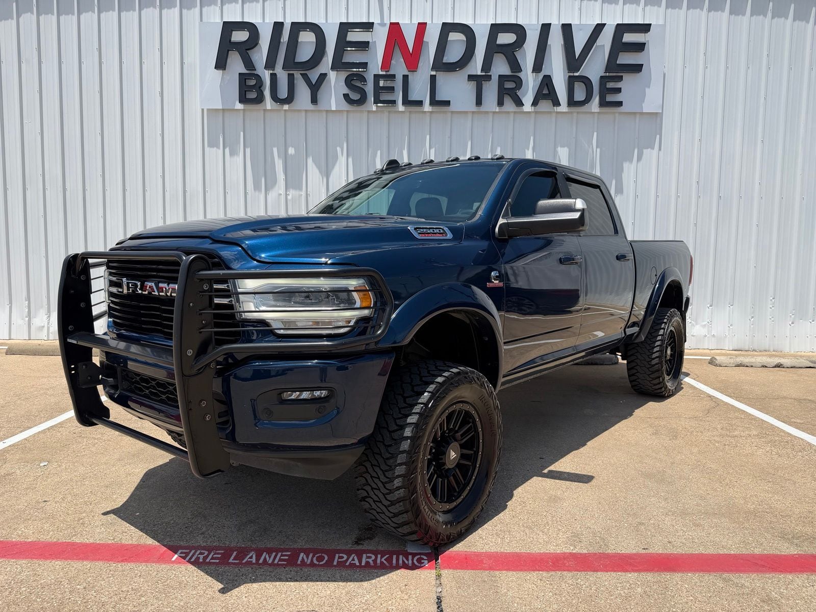2021 RAM 2500 Big Horn 4X4 Crew Cab SWB's photo