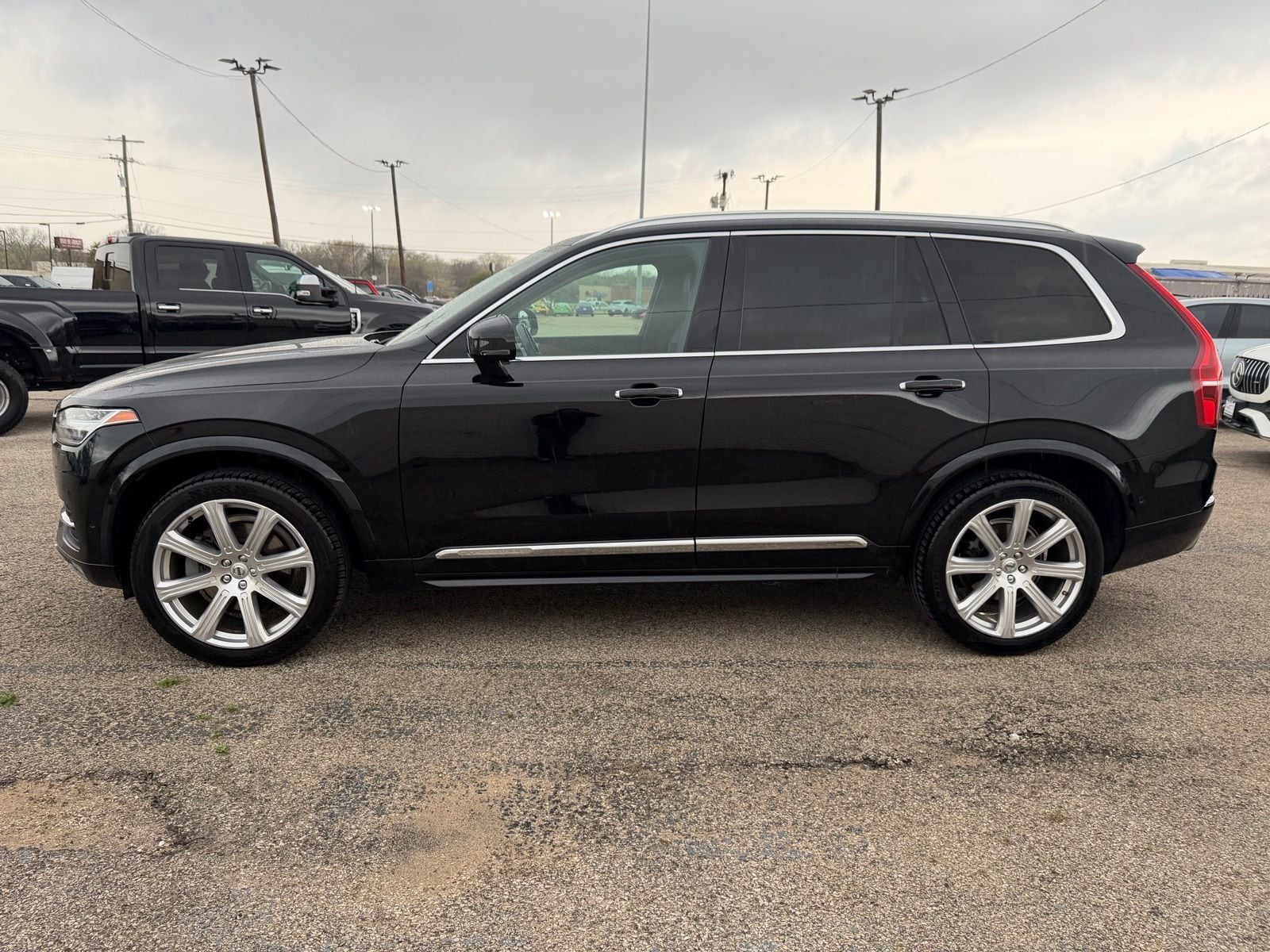 2016 Volvo XC90 - Image 3