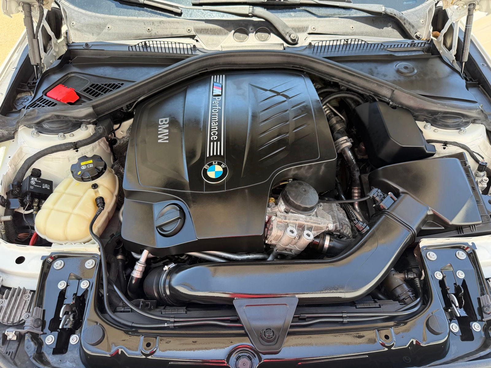 2016 BMW 2 Series M235i Coupe's photo