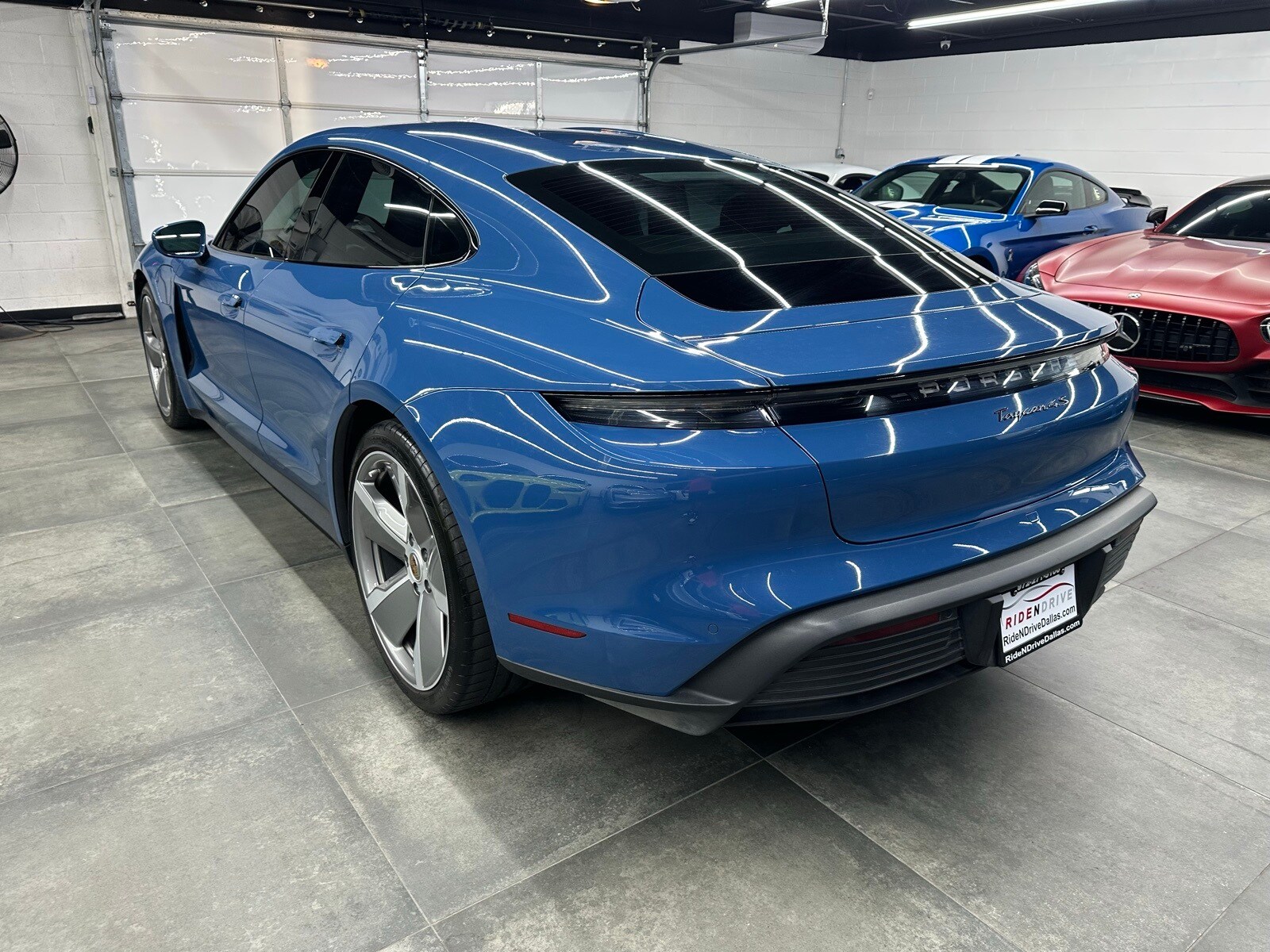 2021 Porsche Taycan 4S photo 4