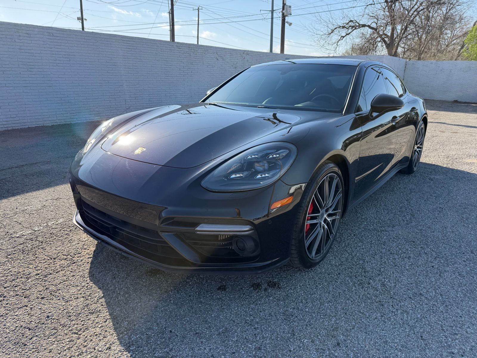 2017 Porsche Panamera - Image 1