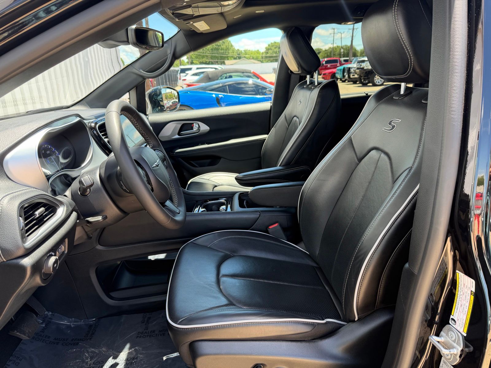 2025 Chrysler Pacifica Limited - Photo 20