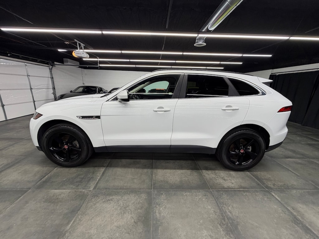 Used 2019 Jaguar F-PACE 25t Premium SUV