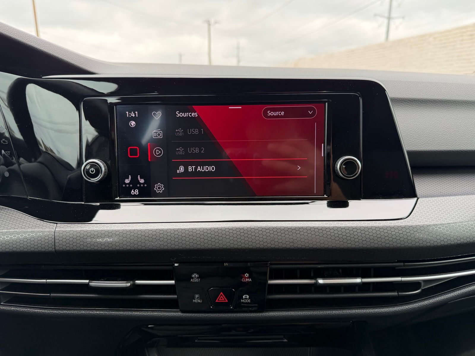 2024 Volkswagen Golf GTI thumbnail 16