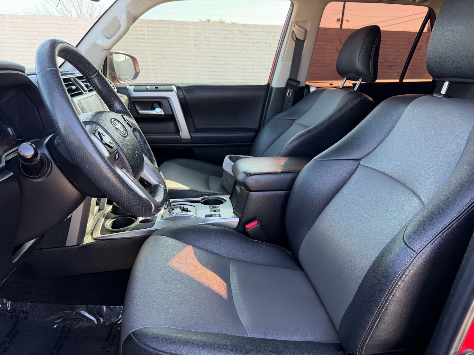 2020 Toyota 4Runner thumbnail 21