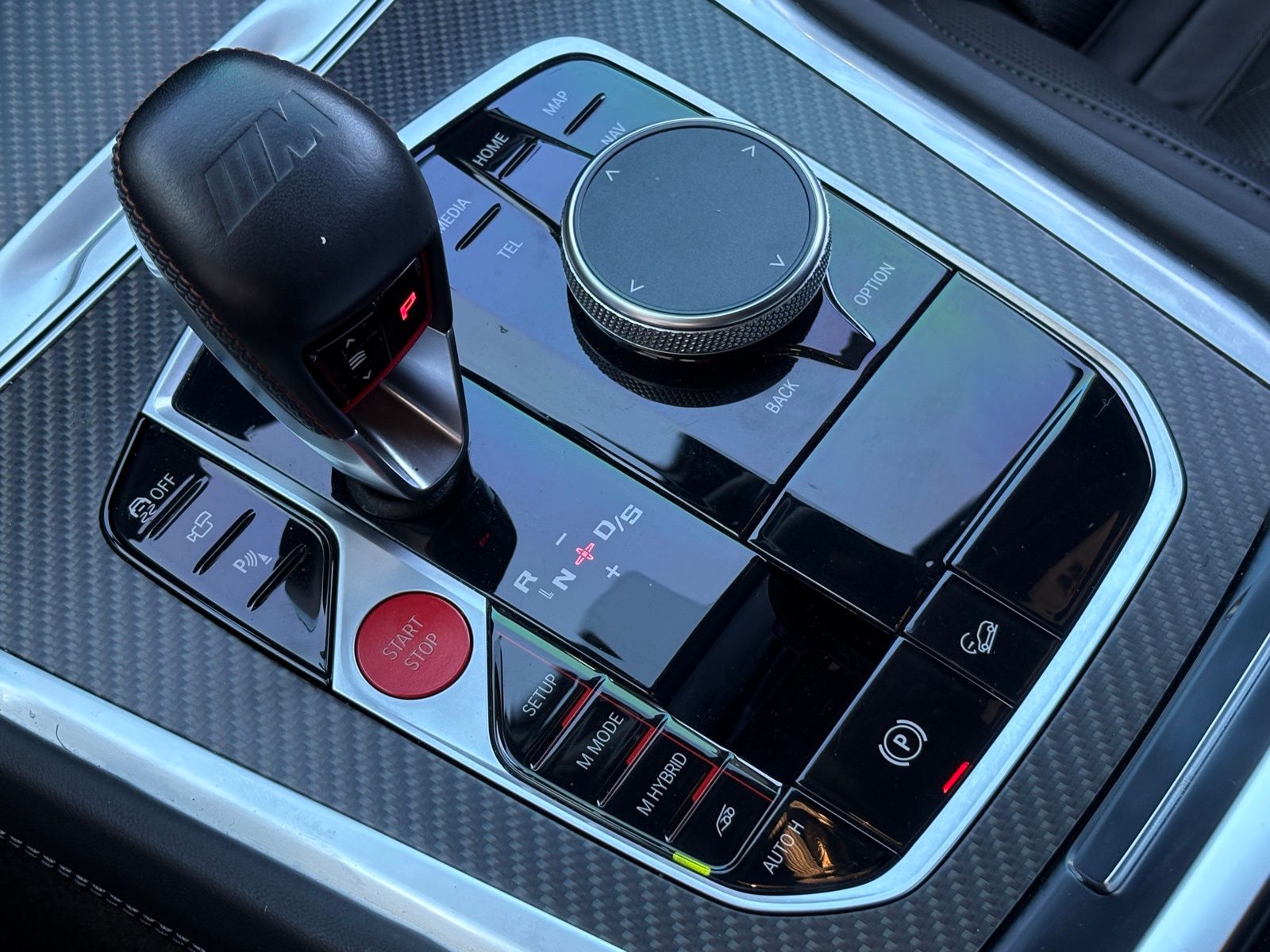 2024 BMW XM thumbnail 23