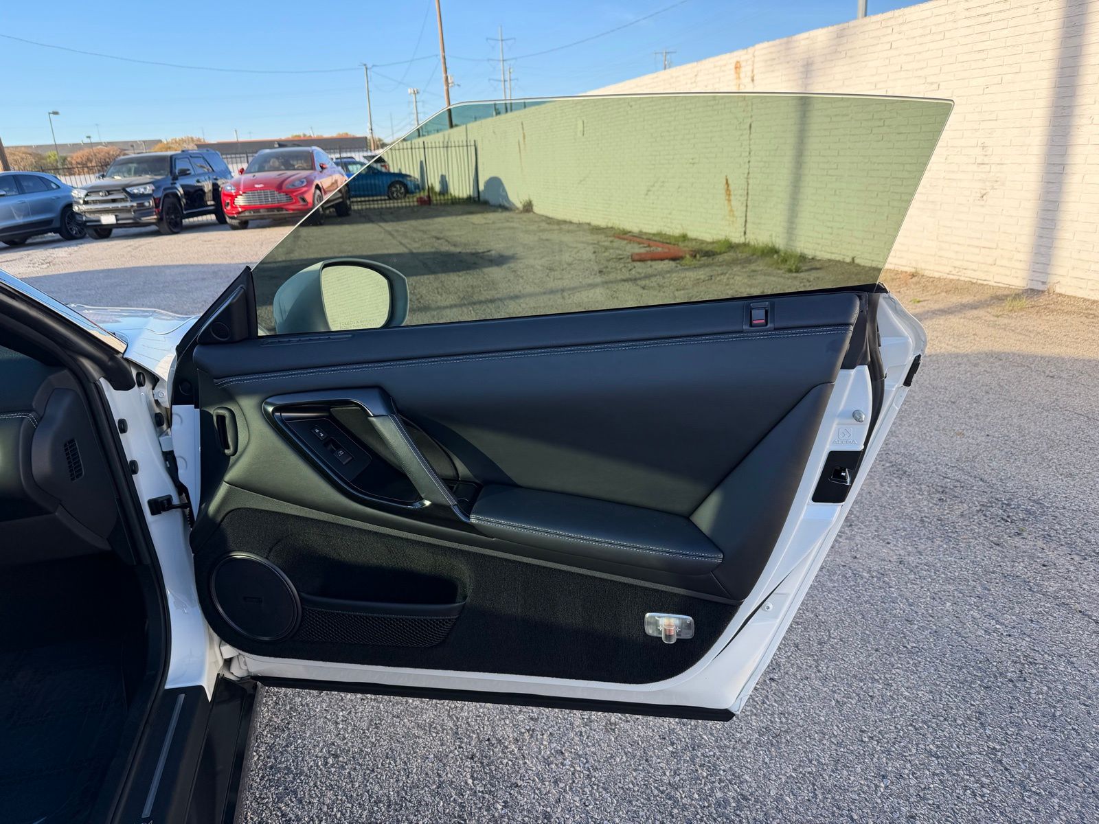 2015 Nissan GT-R thumbnail 26