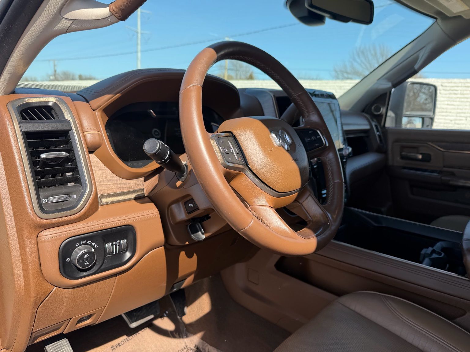 2024 Ram 2500 thumbnail 17