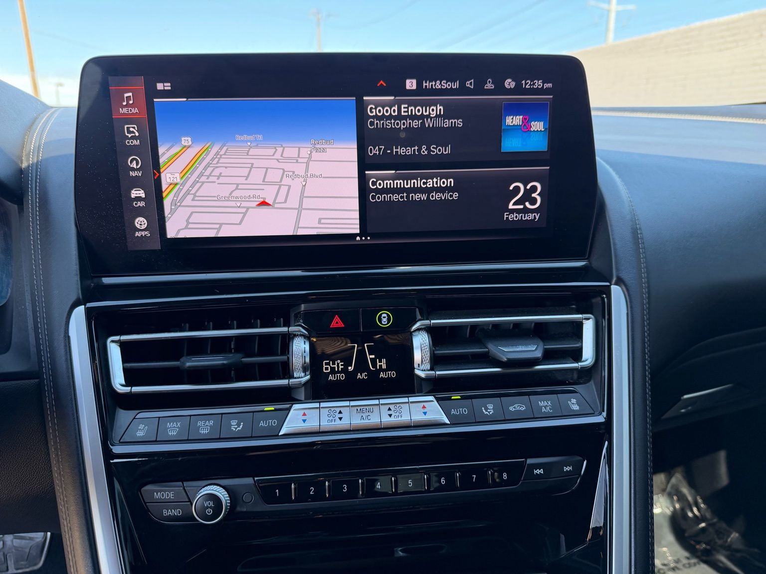 2023 BMW M850i thumbnail 16