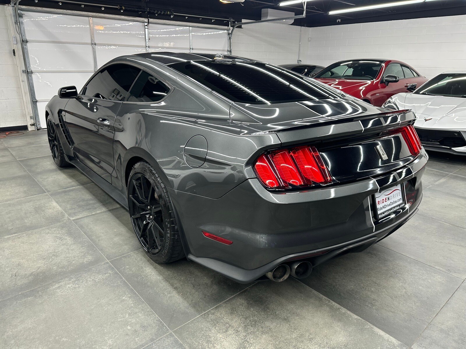 2016 Ford Mustang Shelby photo 3