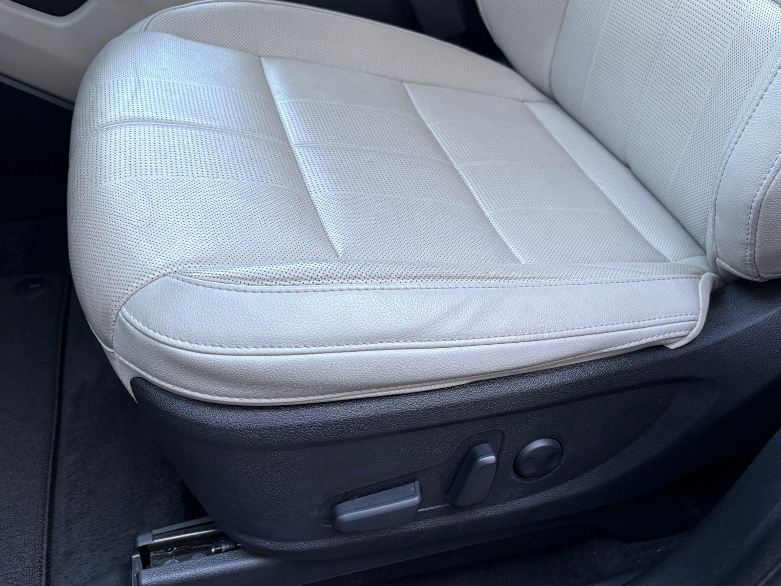 2021 Kia Telluride thumbnail 36