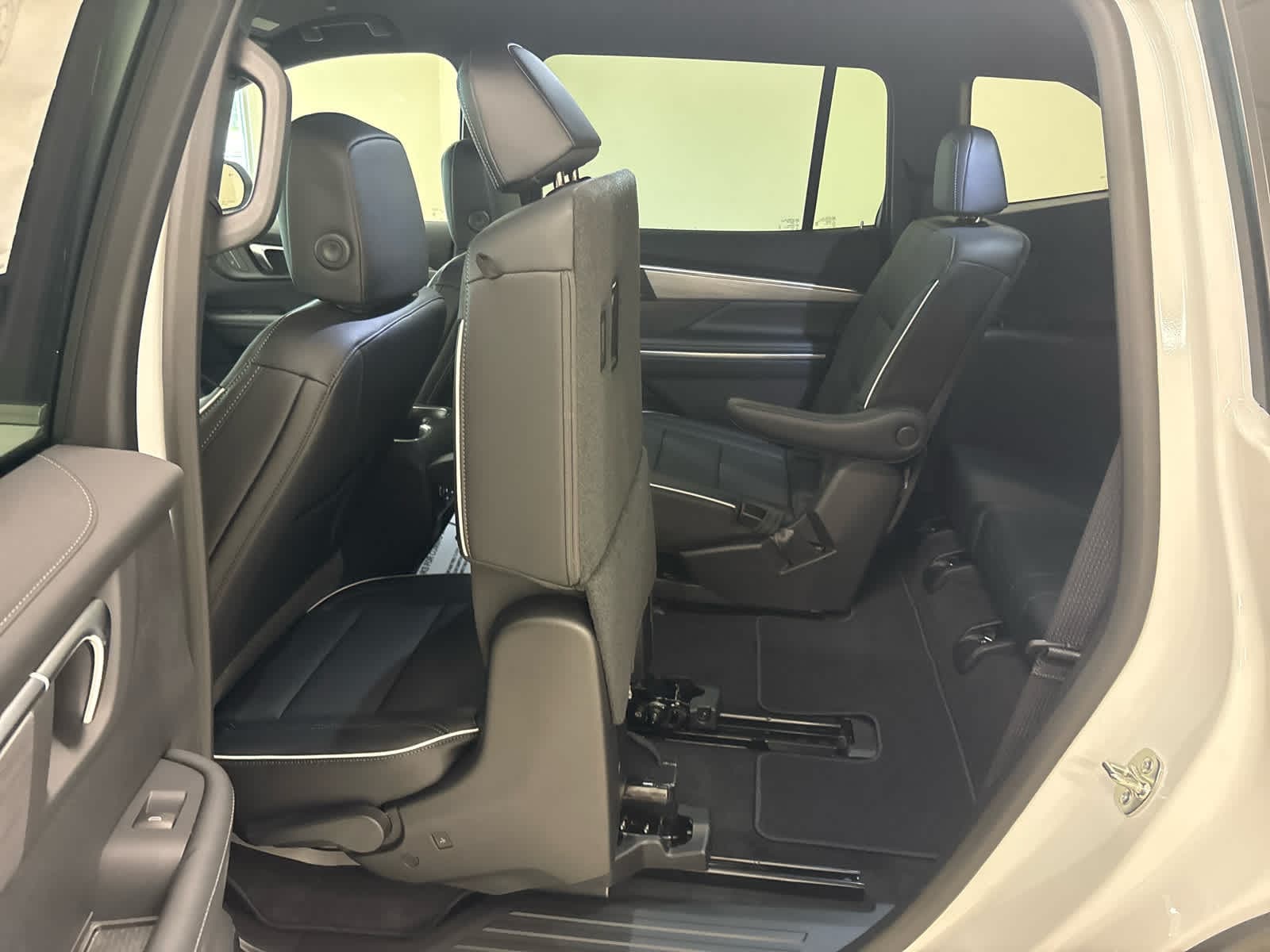 2026 Buick Enclave Preferred - Photo 16