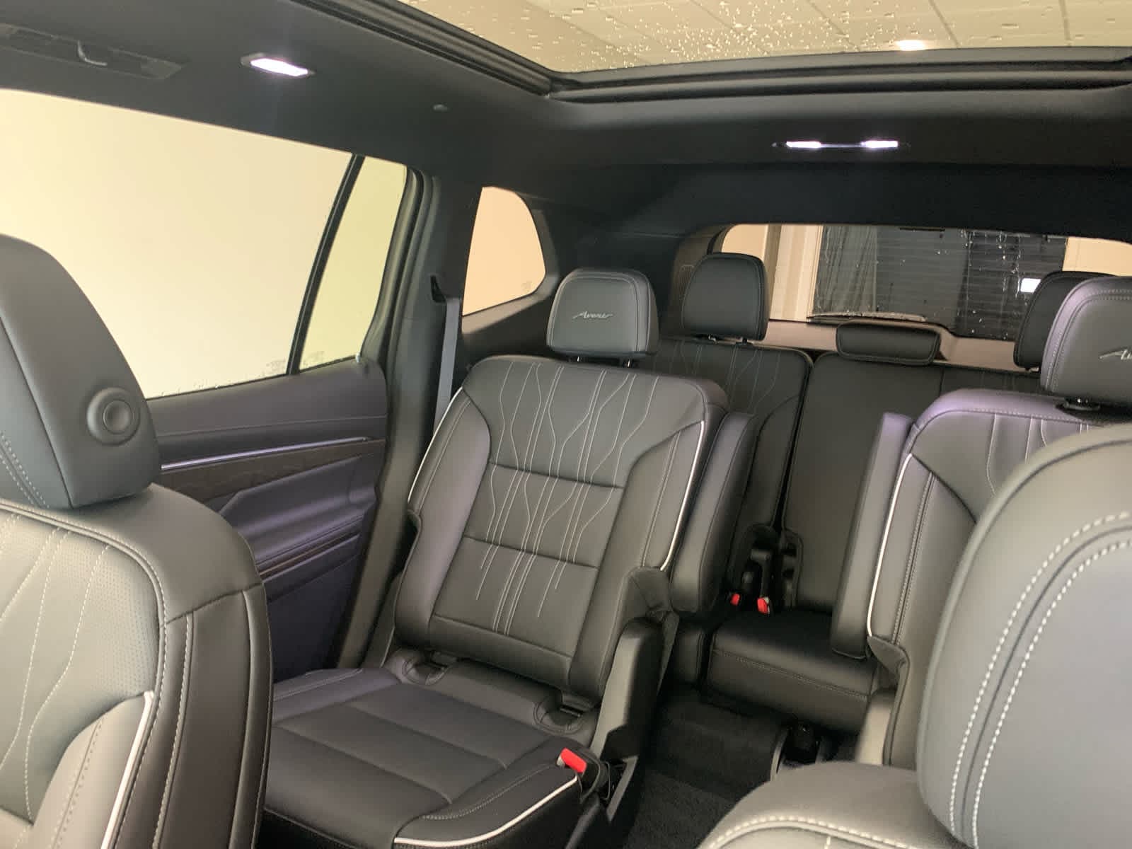 2026 Buick Enclave Avenir - Photo 16