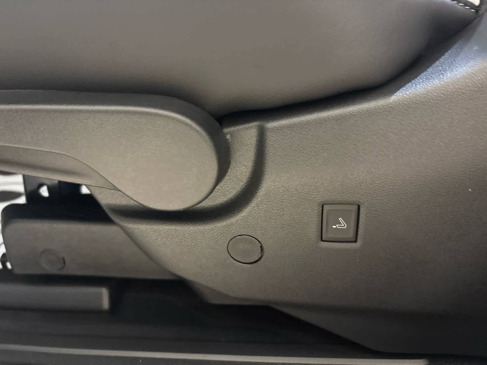 2026 Buick Enclave Preferred - Photo 15