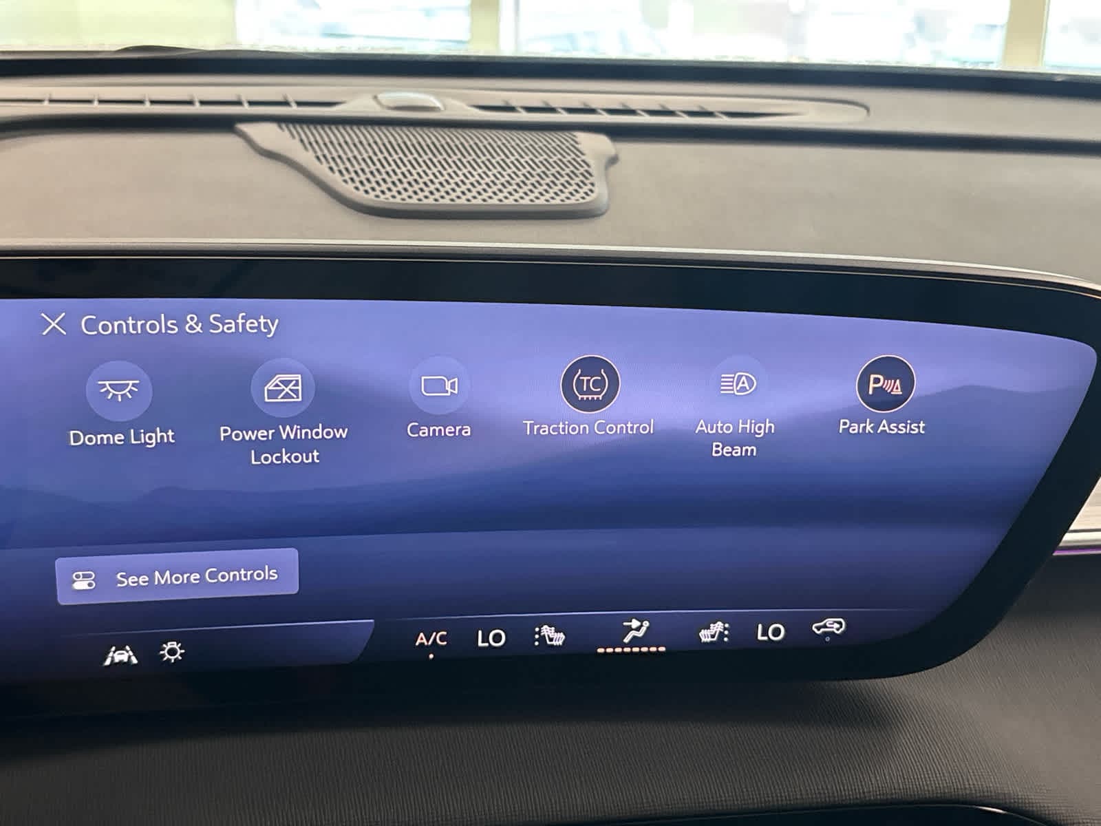 2026 Buick Enclave Preferred - Photo 32