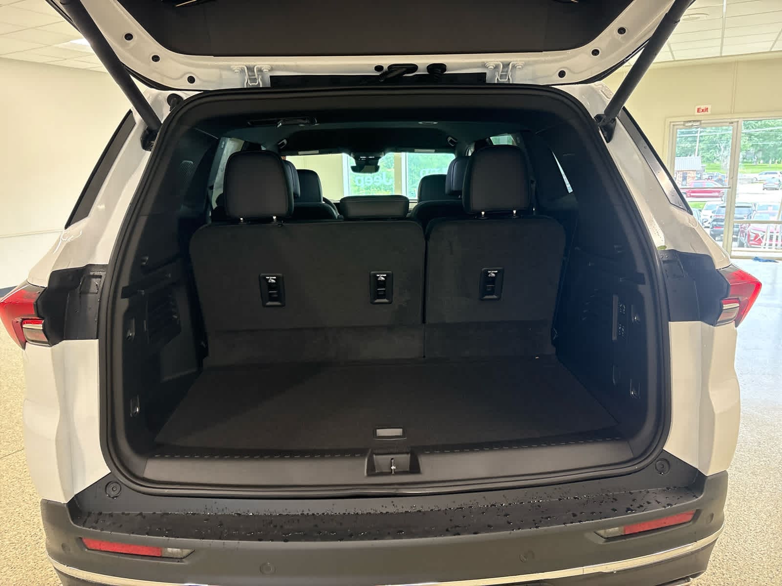 2026 Buick Enclave Preferred - Photo 10