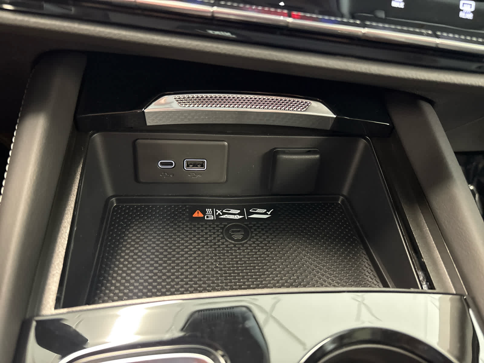 2026 Buick Envision Sport Touring - Photo 46