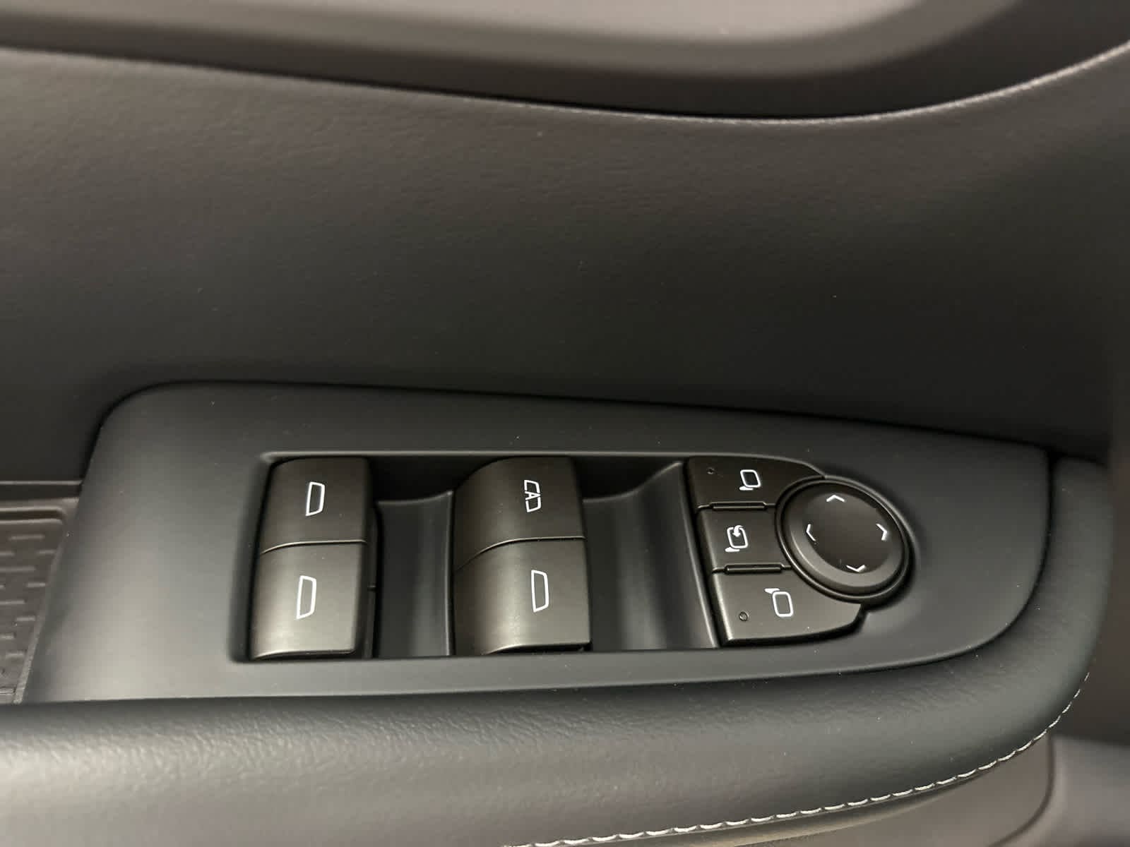 2026 Buick Enclave Preferred - Photo 28