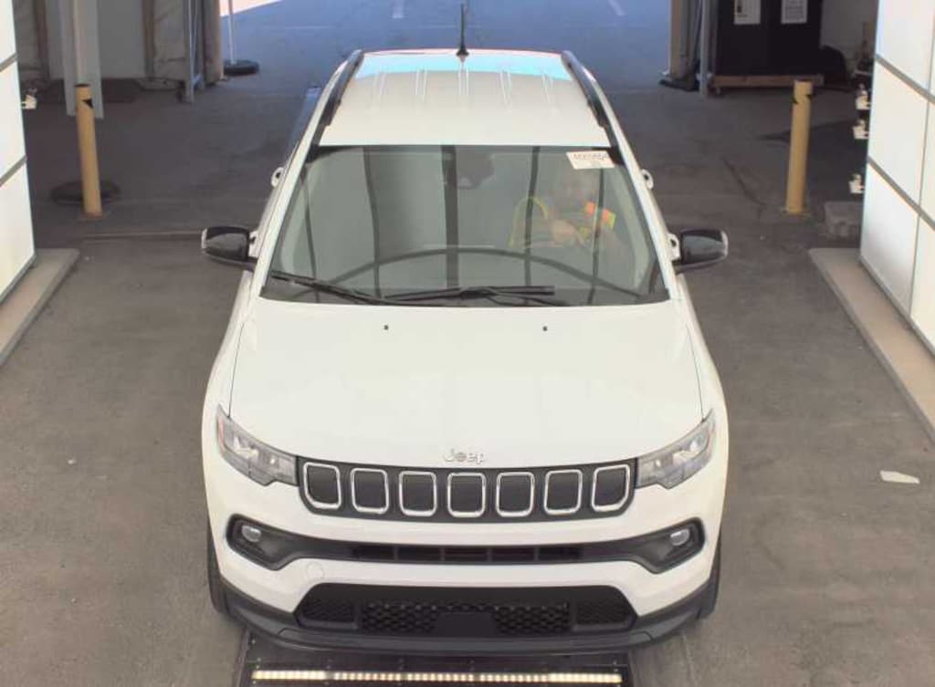 Used 2022 Jeep Compass Latitude SUV