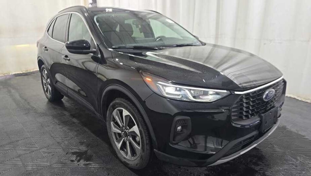 Used 2025 Ford Escape Platinum SUV