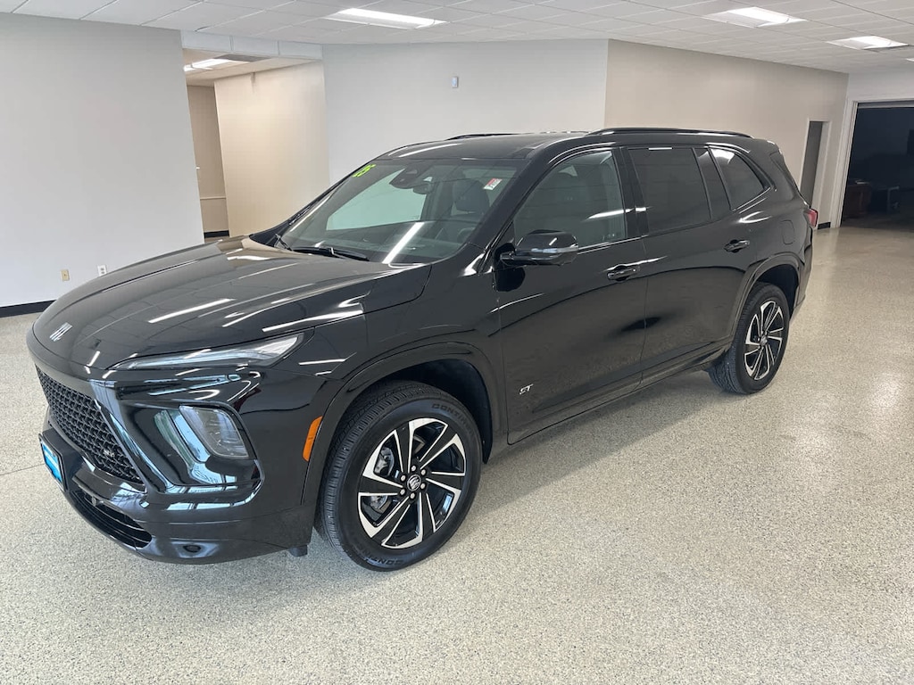 Used 2025 Buick Enclave Sport Touring SUV