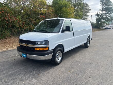 2025 Chevrolet Express Cargo WT Van