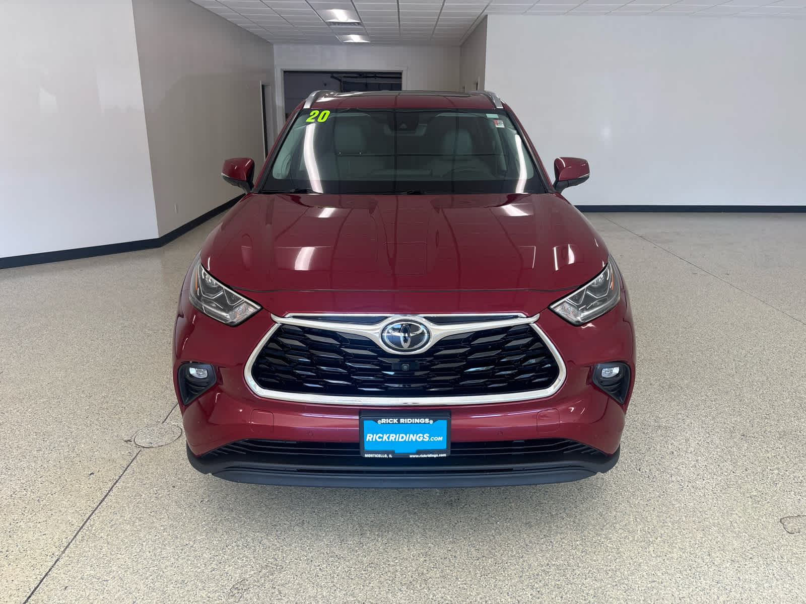 2020 Toyota Highlander Limited photo 2