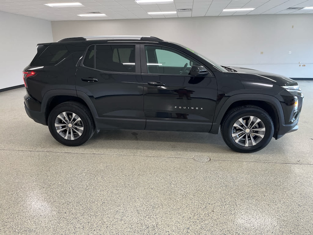 Used 2025 Chevrolet Equinox LT SUV